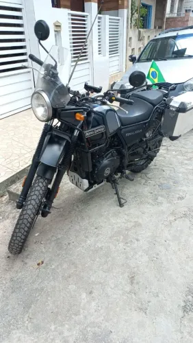 Hinalayan 411