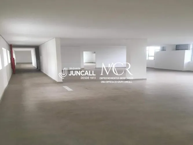 Prédio Comercial a Venda no bairro Cruzeiro!