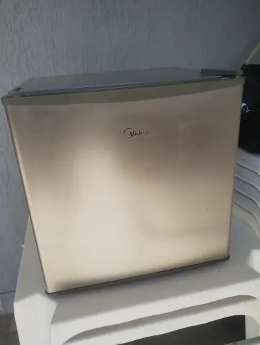 Frigobar Midea 45 Litros Leia o Anúncio 
