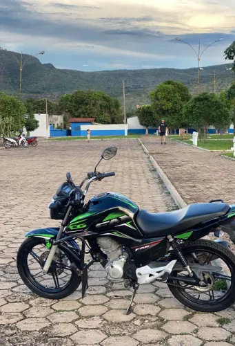 Moto conservada revisada e quitada só no jeito de transferir mais informações  *