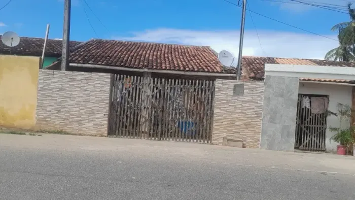 Casa pra vender em Aquidabã