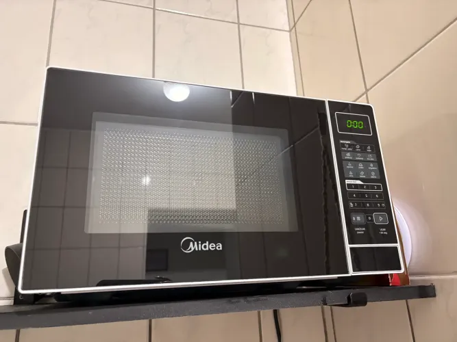 Micro-ondas Midea 20 Litros - Excelente Estado