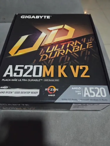 Placa mãe Gigabyte Ultra Durable A520M K V2<br><br>R$330,00