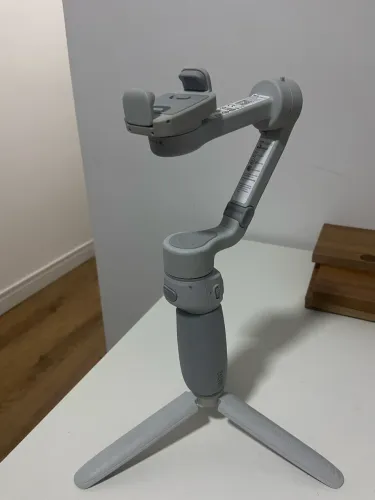 Estabilizador para celular Zhiyun Smooth q4