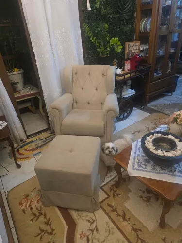 Cadeira de amamentação e balanço