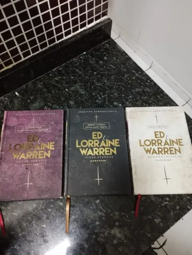 Coleção 3 Livros Ed e Lorraine Warren Darkside