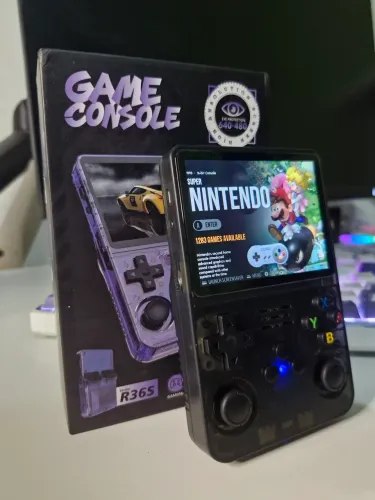 Console Retrô Portátil R36S +15 mil Jogos 