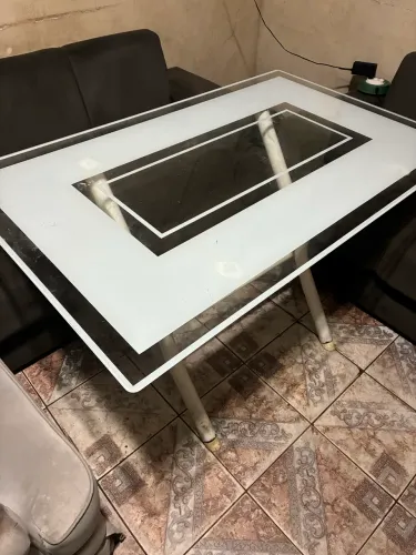 Mesa com tampo de vidro show de bola 