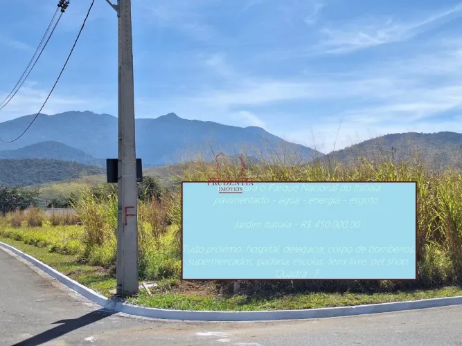 Terreno à venda no Jardim Itatiaia