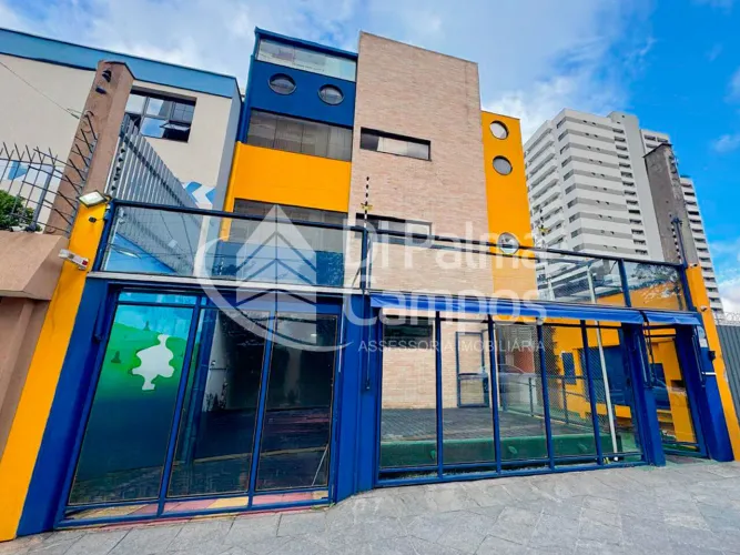 Prédio comercial para locação no Alto do Ipiranga com 830 m² e elevador próximo ao Metrô
