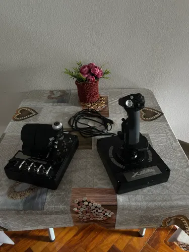 HOTAS X56 Rhyno, seminovo