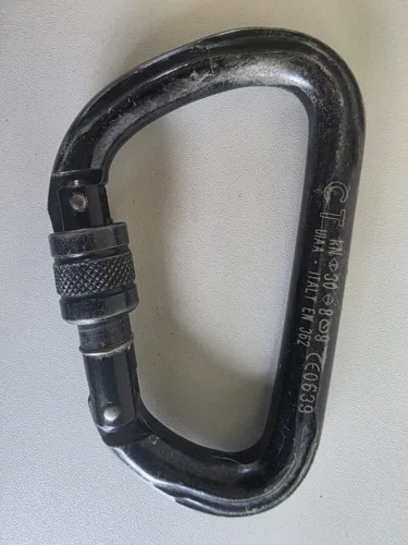 Mosquetão de aço com trava rosca - modelo técnico