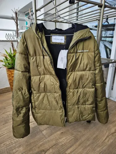 Jaqueta Calvin Klein Jeans Matelasse Verde Oliva Masculino NOVA tam. M cód. J30J320922
