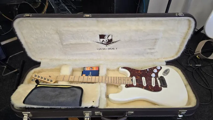 Amplificador Fender frontman 212r e guitarra Studebacker ( troco por Fender americana 