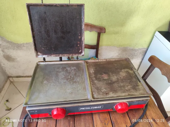 Chapa elétrica com prensa Metalcubas MGE 70 