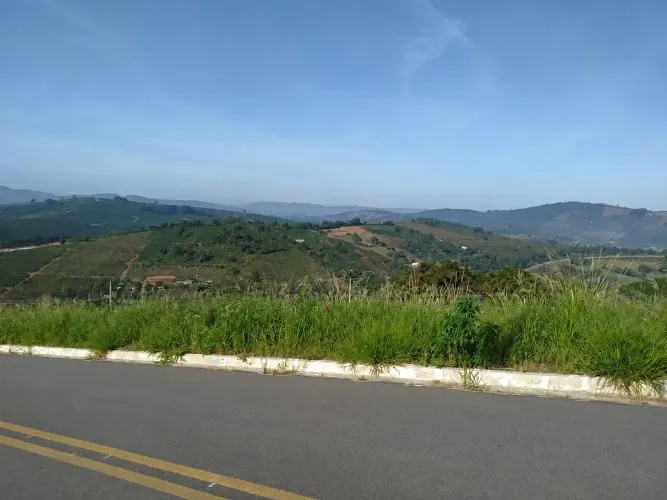 Lote/Terreno para venda tem 300 metros quadrados em Centro - Machado - Minas Gerais