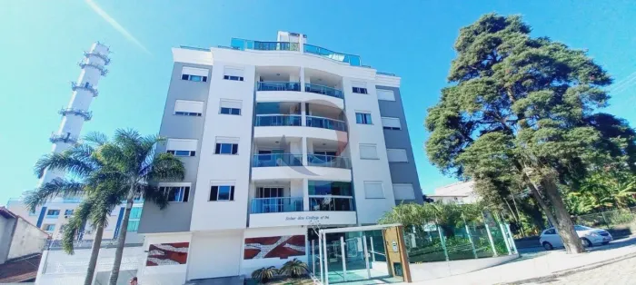 2 quartos e uma suite no Estreito.