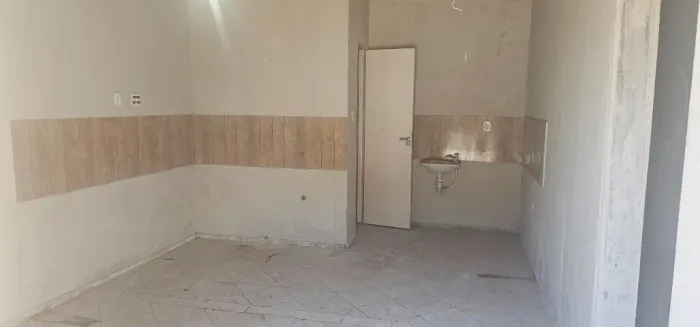 Sala Comercial para Aluguel na Farolândia - 2 salas + banheiro