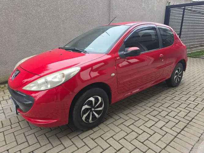 Peugeot 207 XR 1.4 Flex 8V 3P 2011