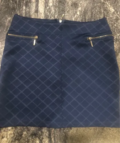 Saia com lycra (M/G). Marca: Tazza.