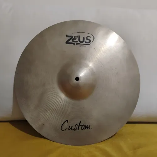 Crash Zeus Custom 17"