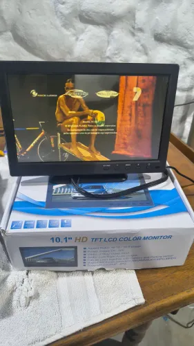 Monitor 12v com acessórios.
