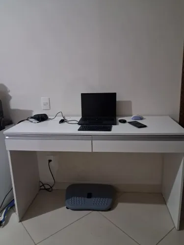 Escrivaninha/penteadeira