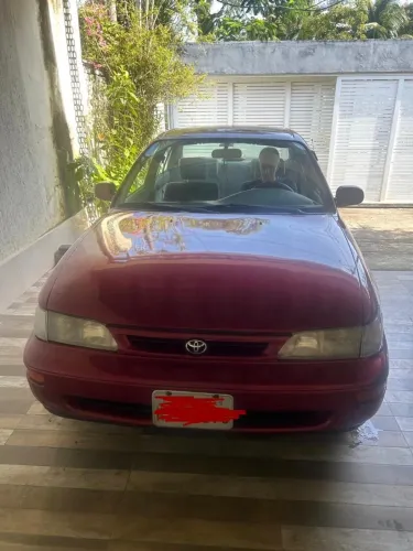 Toyota Corolla LE 1.8 1997
