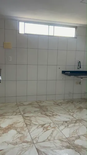 Aluga-se excelente casa na ribeira