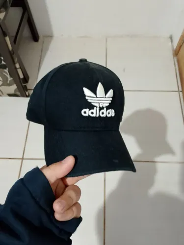Boné Adidas 