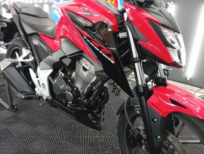 Cb300 twister impecável