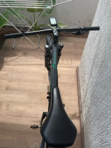 Bike MTB AUDAX ADX 400 - Shimano Deore 12v - freios hidráulicos