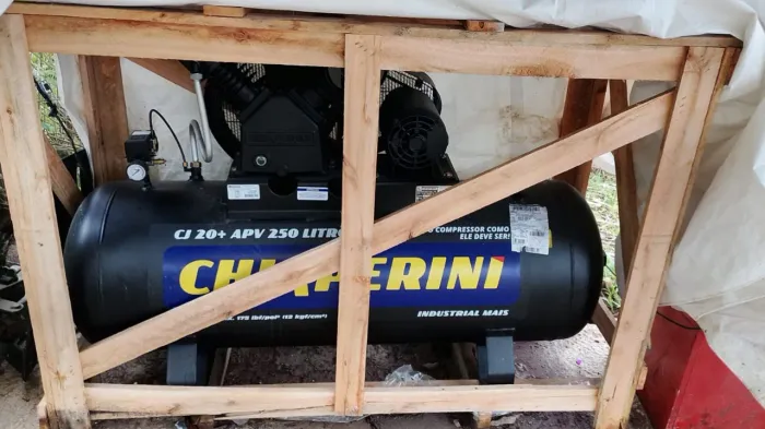 Compressor profissional industrial Chiaperini 20p 250l