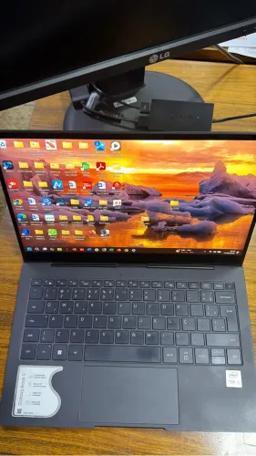 Samsung book s