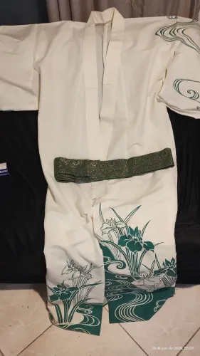Roupa Oriental kimono usado unissex M