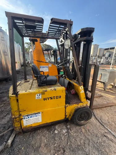 Empilhadeira elétrica Hyster 