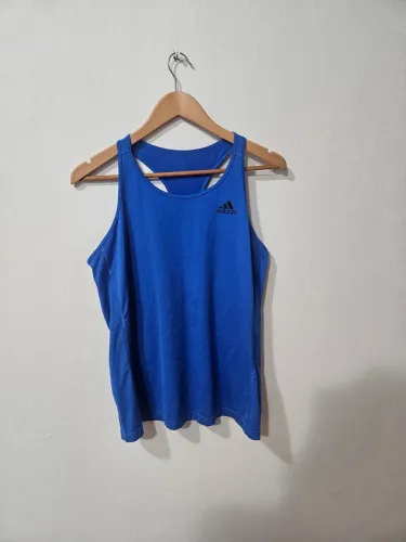 Camiseta azul