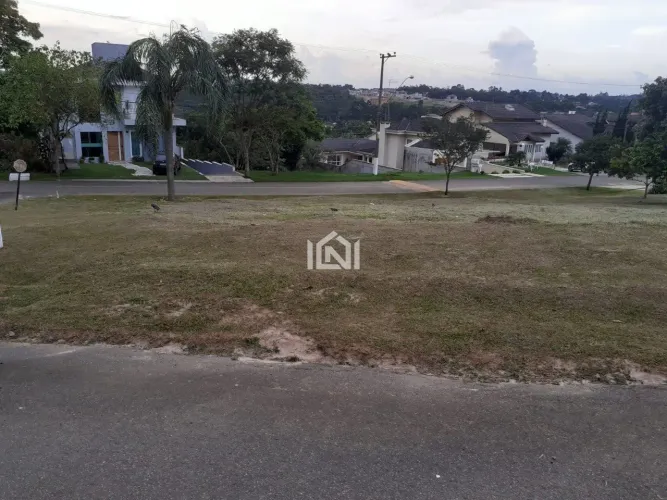 Terreno a venda no condomínio Paysage Noble