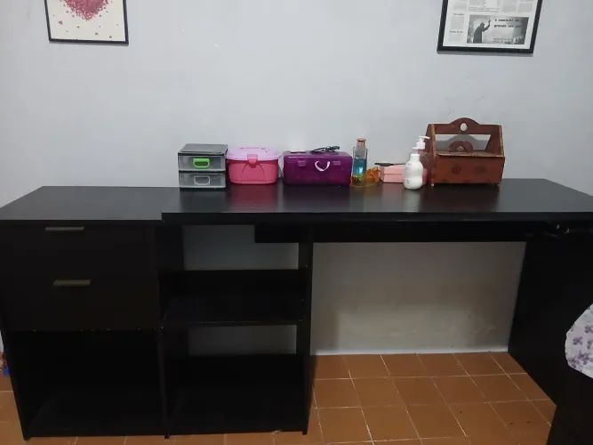 Vendo escrivaninha 