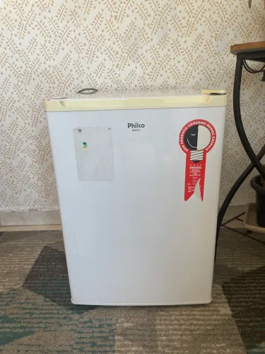 FRIGOBAR PHILCO 68 litros