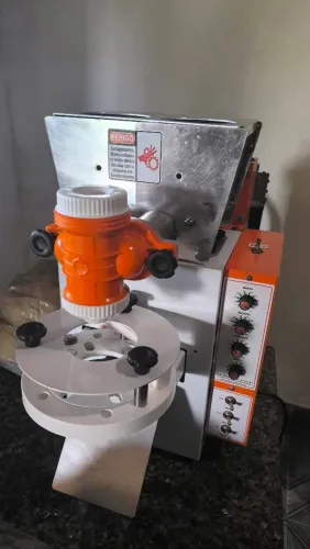 Máquina de salgados compacta print