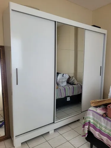 Guarda-roupa de casal