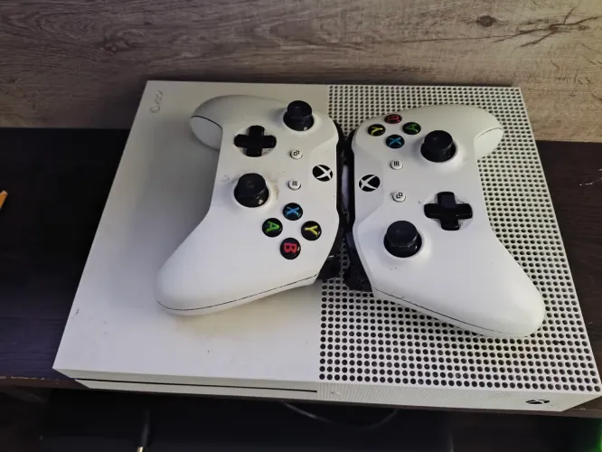 Xbox One S 1TB