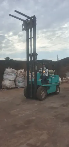 Empilhadeira Clark C 300