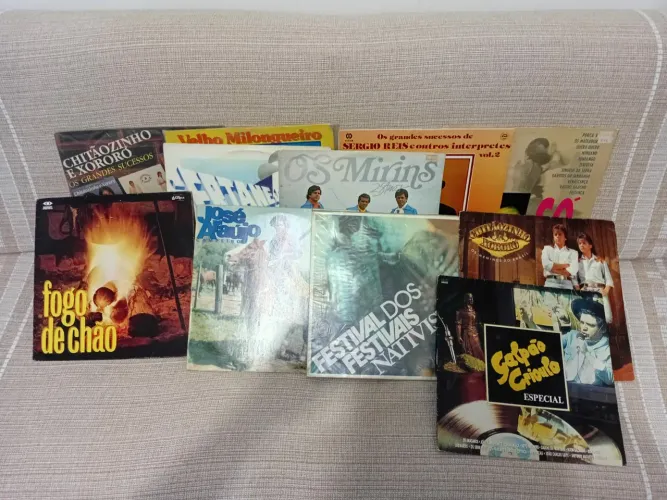 VENDO ONZE ( 11 ) DISCOS DE VINÍL