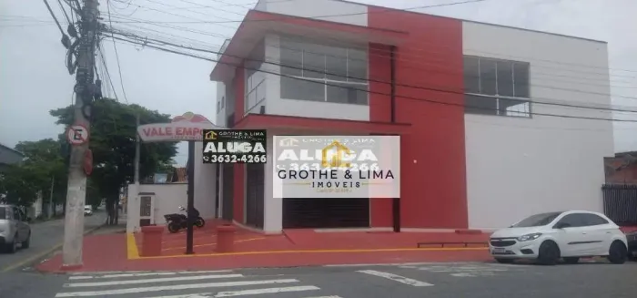 Salão com 4 banheiros, mais 3 salas no piso superior! para alugar, 400 m² por R$ 8.780/mês