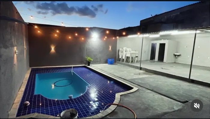 Casa 3 quartos piscina com enorme área de lazer