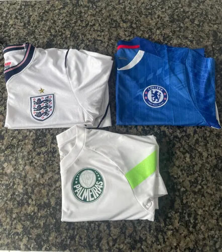 Camisas de time - Palmeiras, Chelsea e Inglaterra