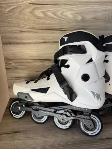 Patins Traxart REVOLT pé 40