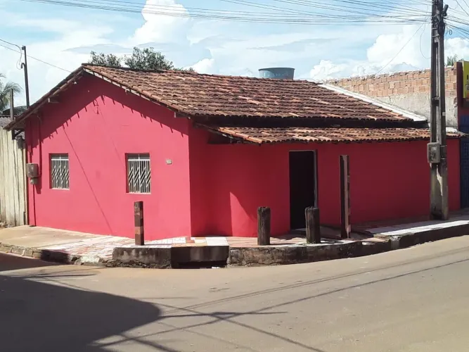 Troca-se essa Casa em carro do mesmo valor que ela está valendo
